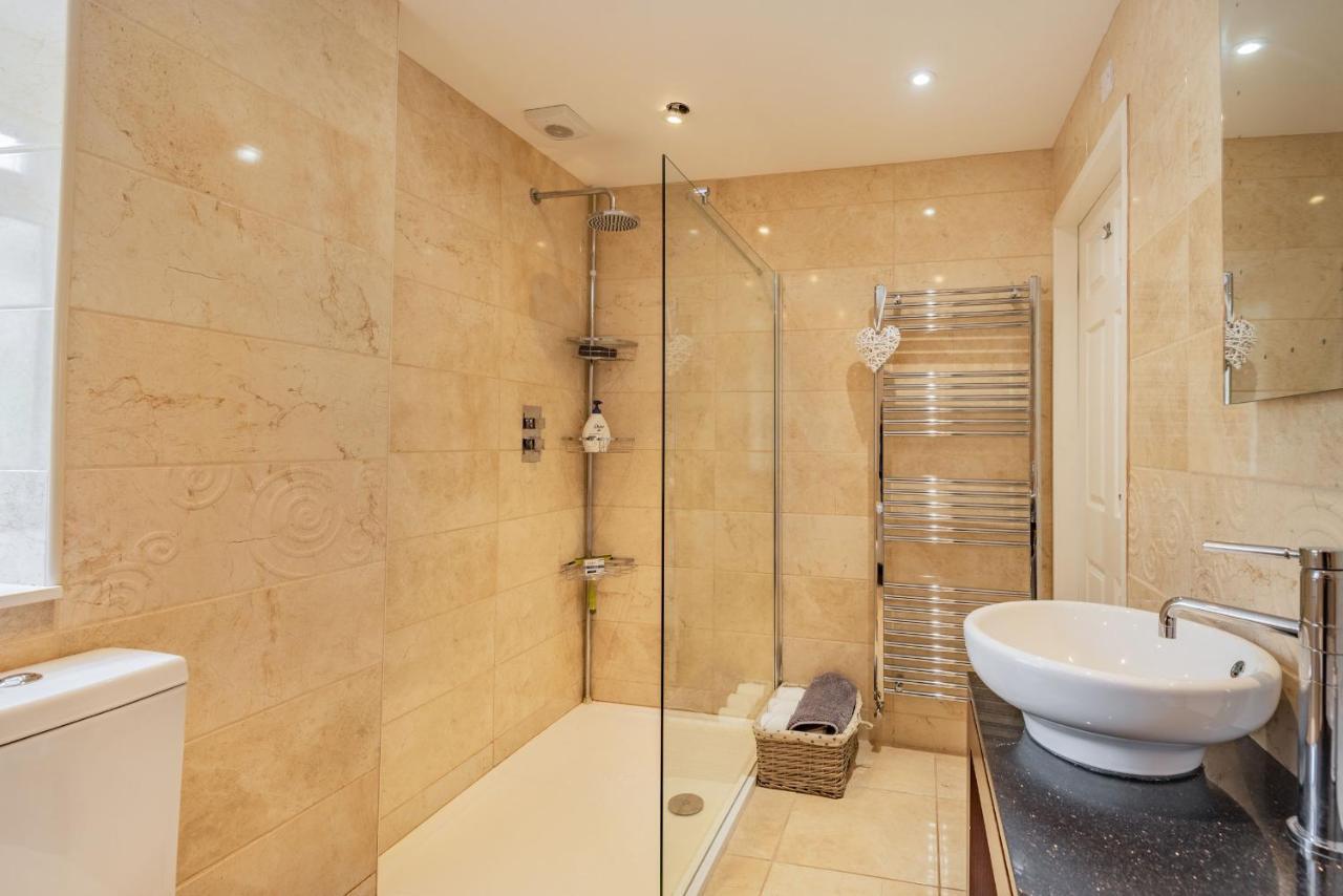 Hafan Haydn Villa Cwm  ภายนอก รูปภาพ